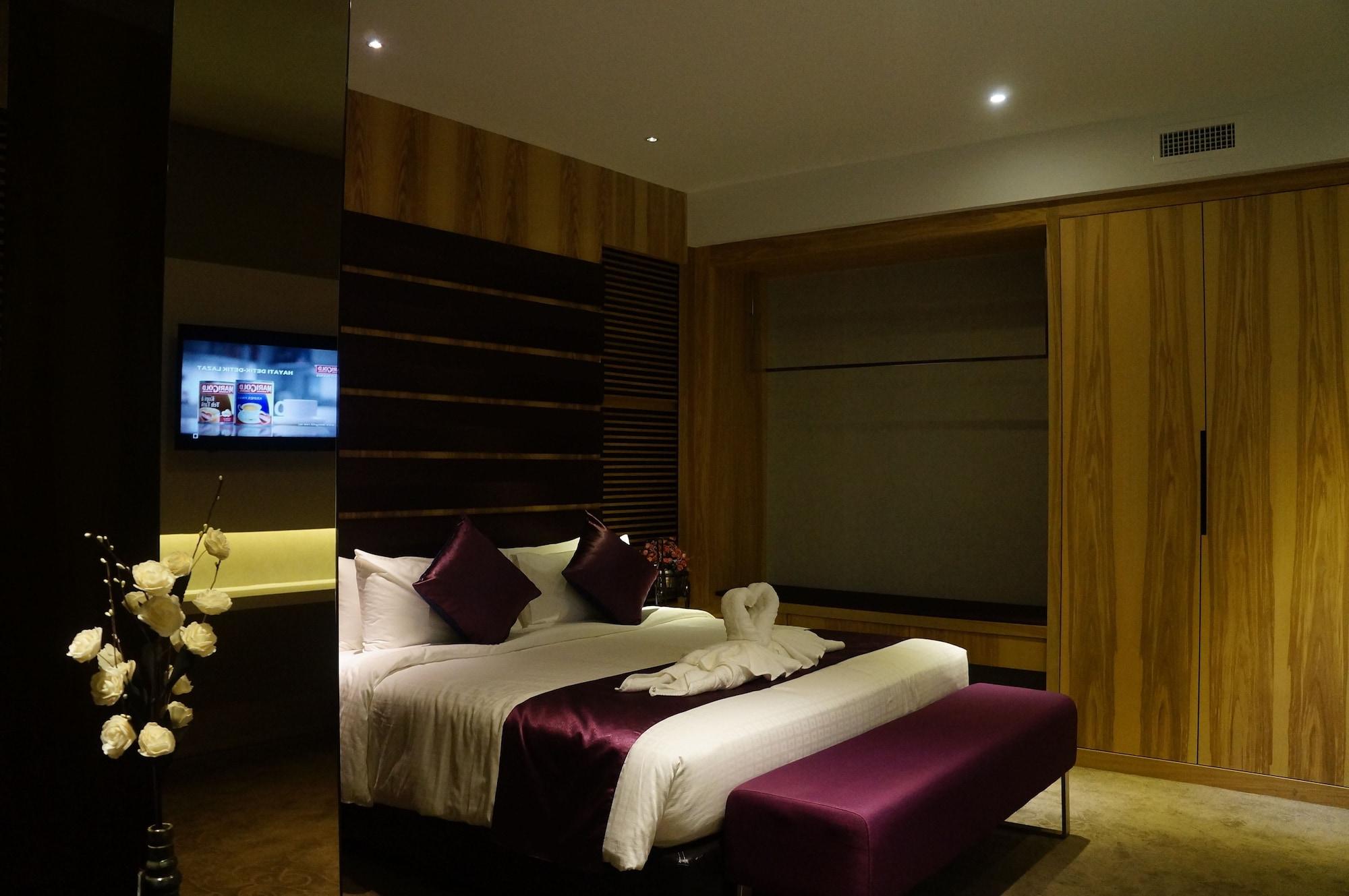 Greens Hotel & Suites Bintulu Dış mekan fotoğraf