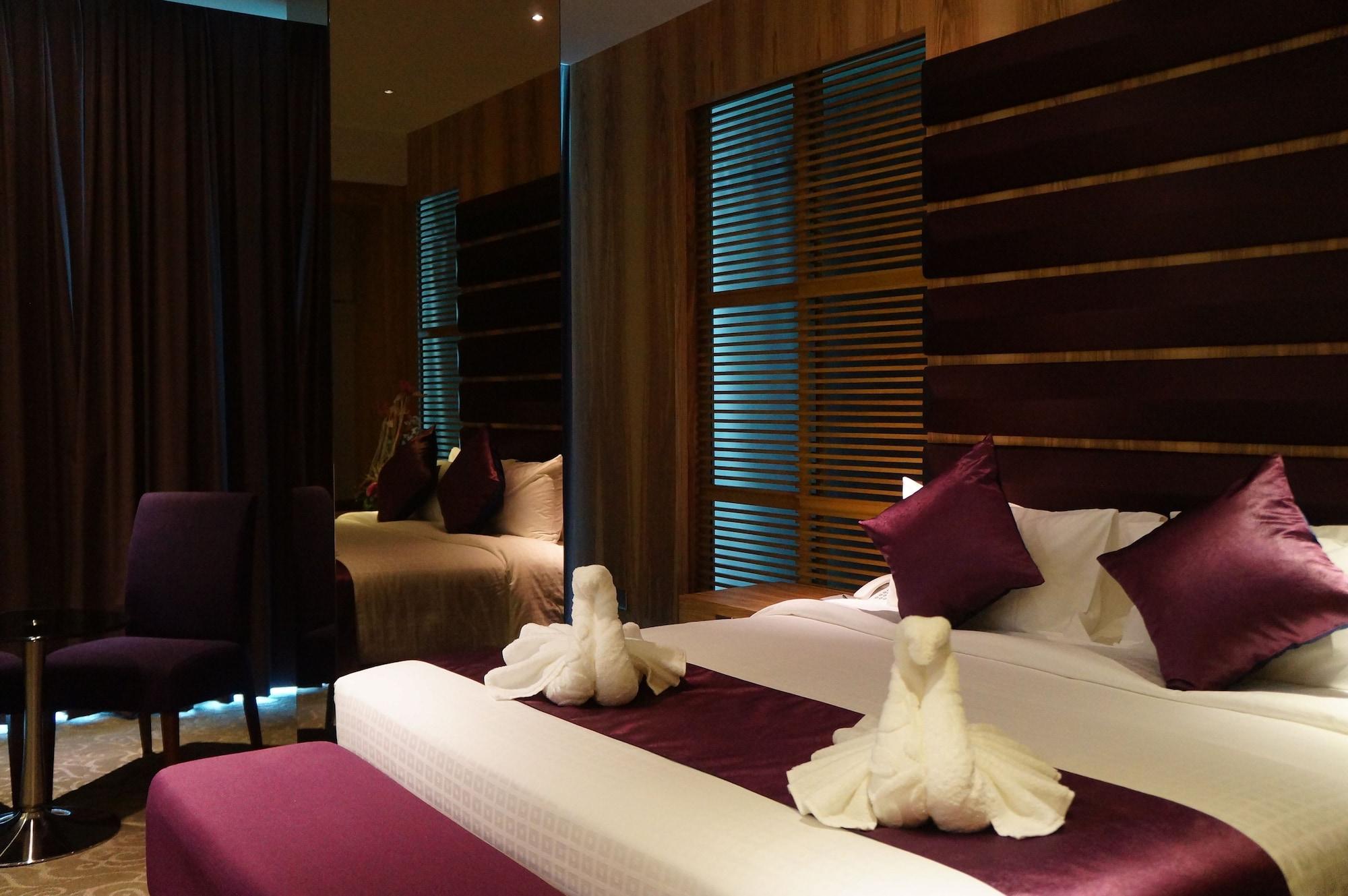 Greens Hotel & Suites Bintulu Dış mekan fotoğraf