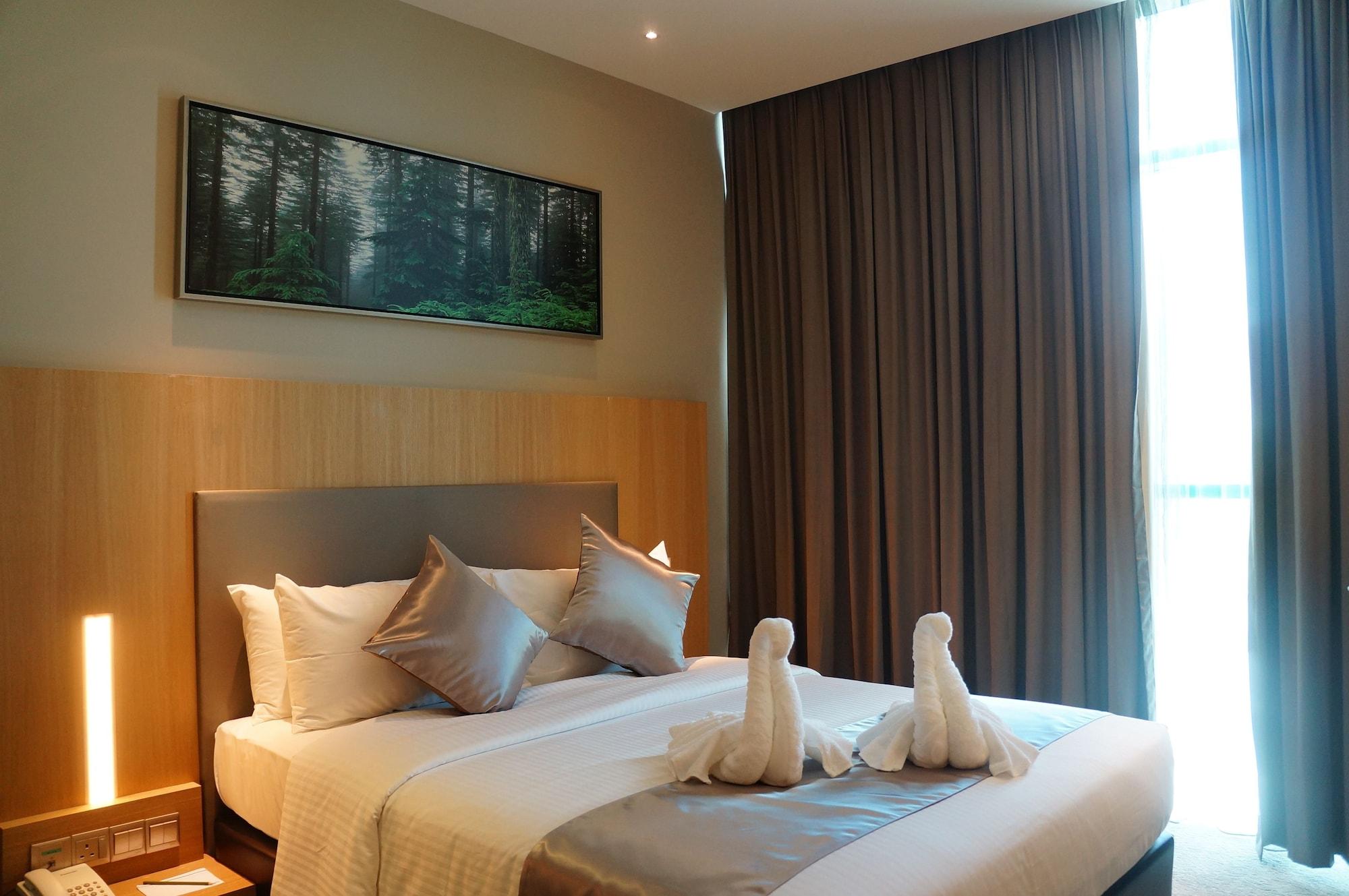 Greens Hotel & Suites Bintulu Dış mekan fotoğraf