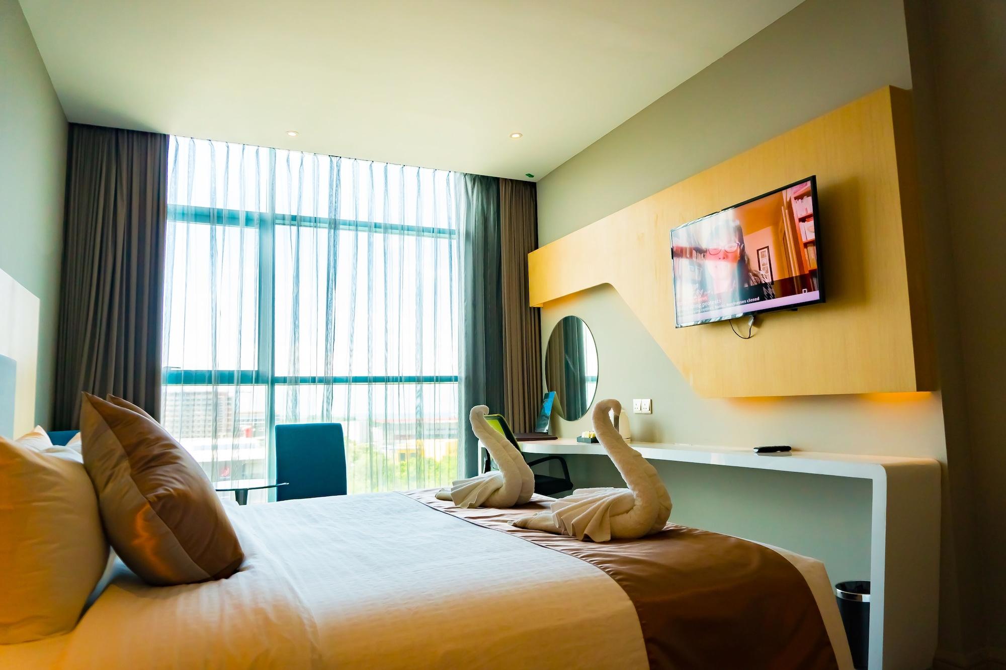 Greens Hotel & Suites Bintulu Dış mekan fotoğraf
