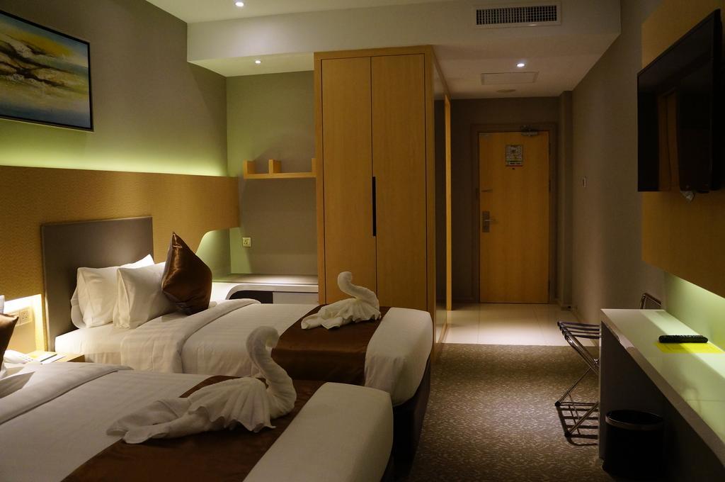 Greens Hotel & Suites Bintulu Dış mekan fotoğraf