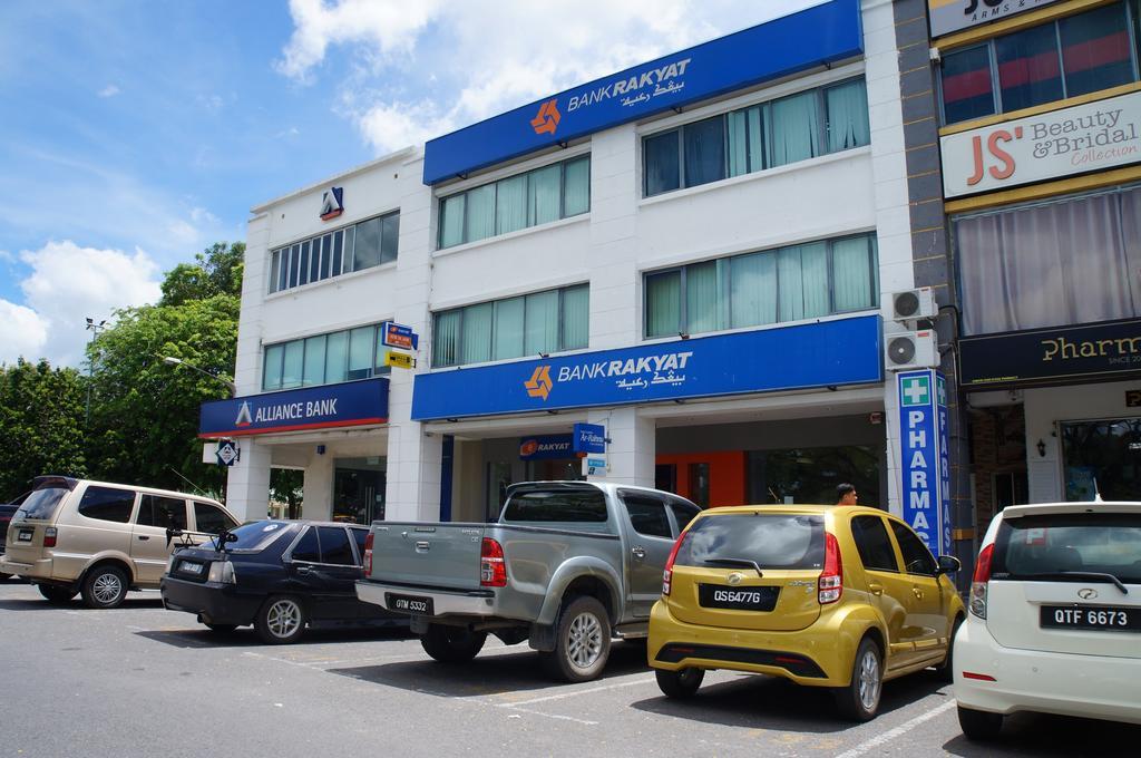 Greens Hotel & Suites Bintulu Dış mekan fotoğraf