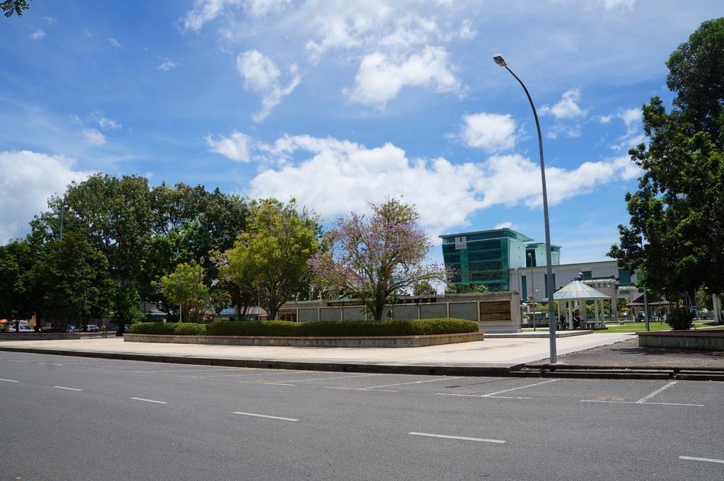 Greens Hotel & Suites Bintulu Dış mekan fotoğraf