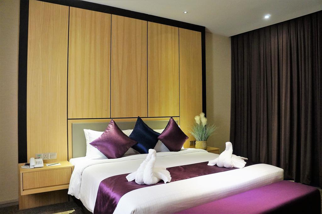 Greens Hotel & Suites Bintulu Dış mekan fotoğraf