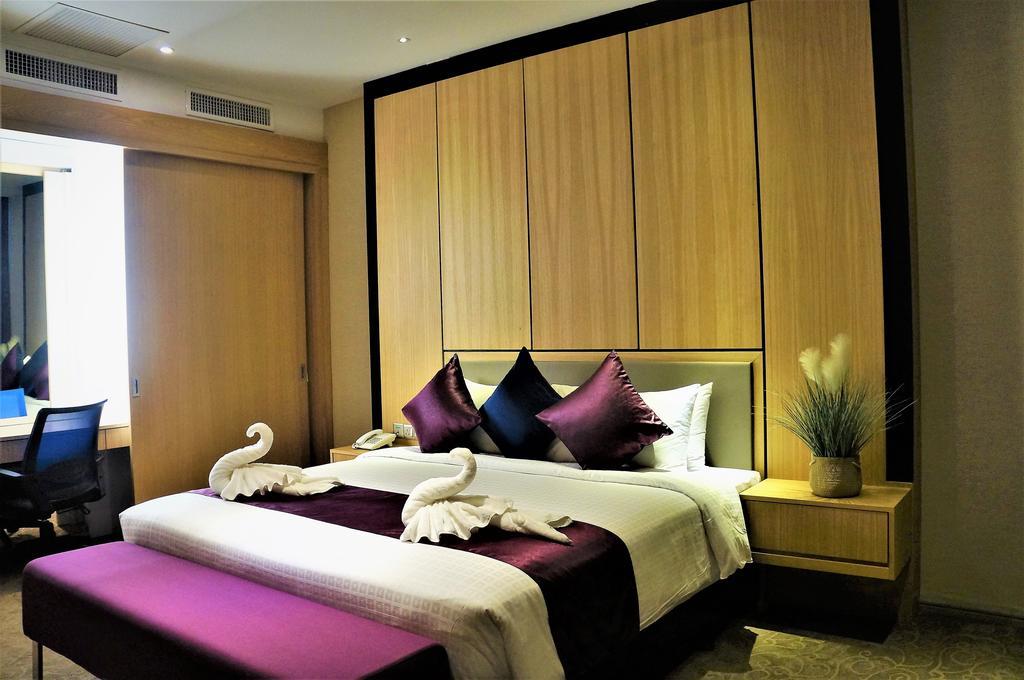 Greens Hotel & Suites Bintulu Dış mekan fotoğraf